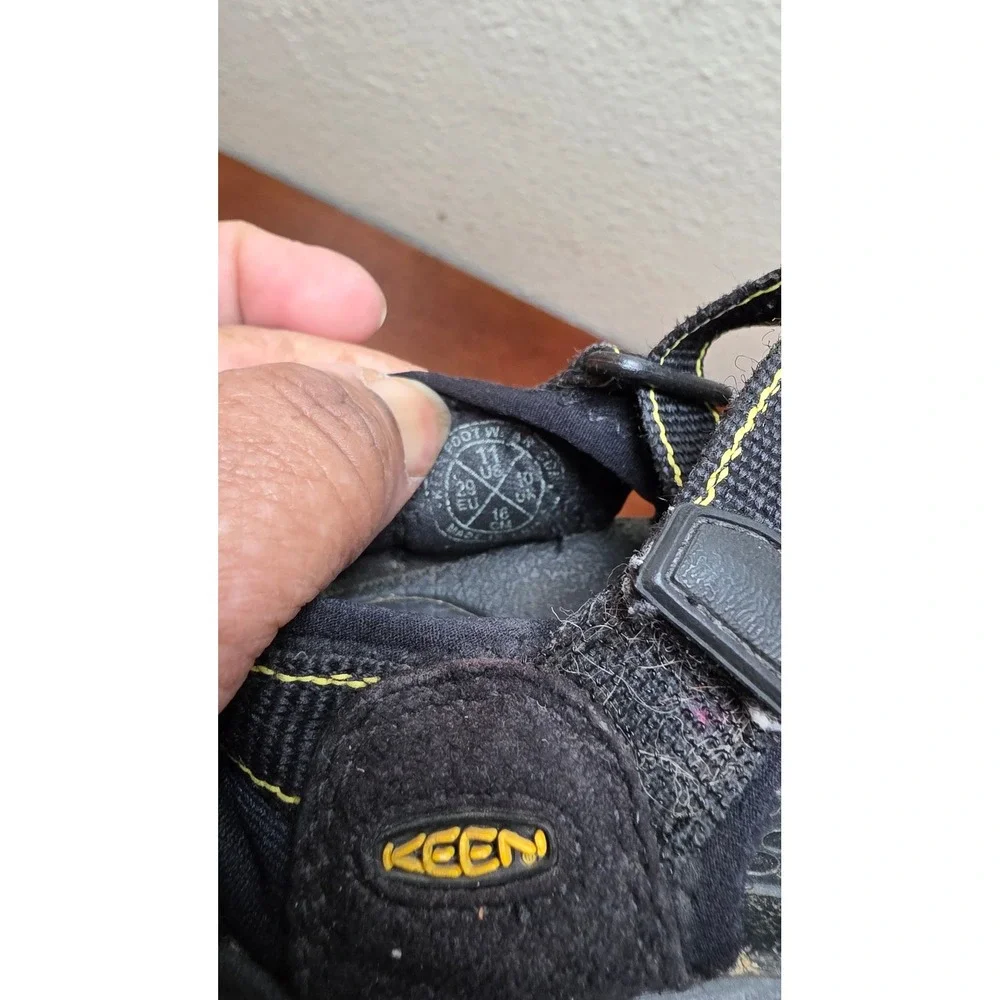 Keen Newport H2 Sandals Kids 11 Black Yellow Waterproof Hiking Water Shoes